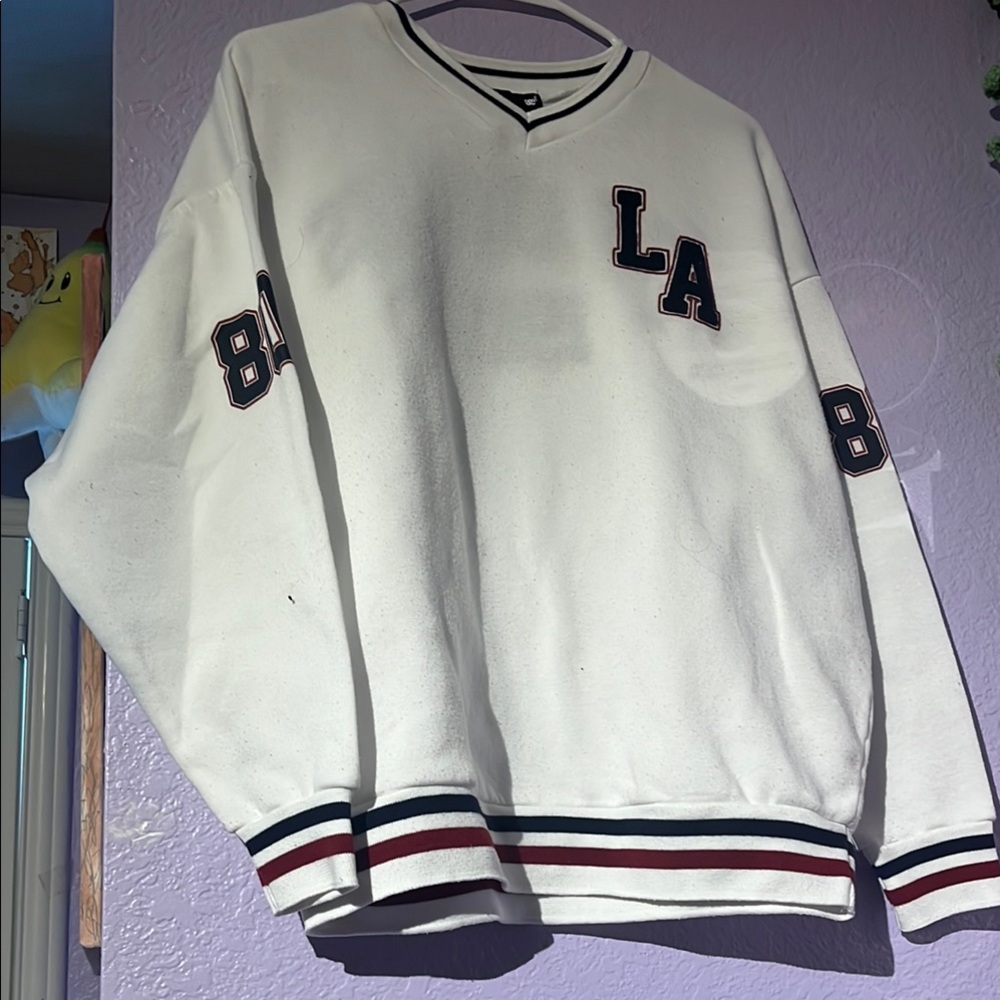 Charlotte Russe White V-Neck Sweater with Navy and Burgundy Accents